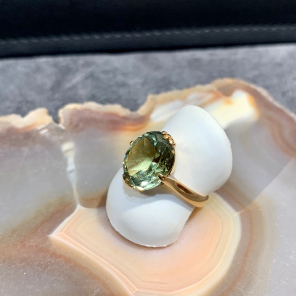 Vintage Natural Green 9.5ct Sapphire 18K Ring - Picture 3 of 7